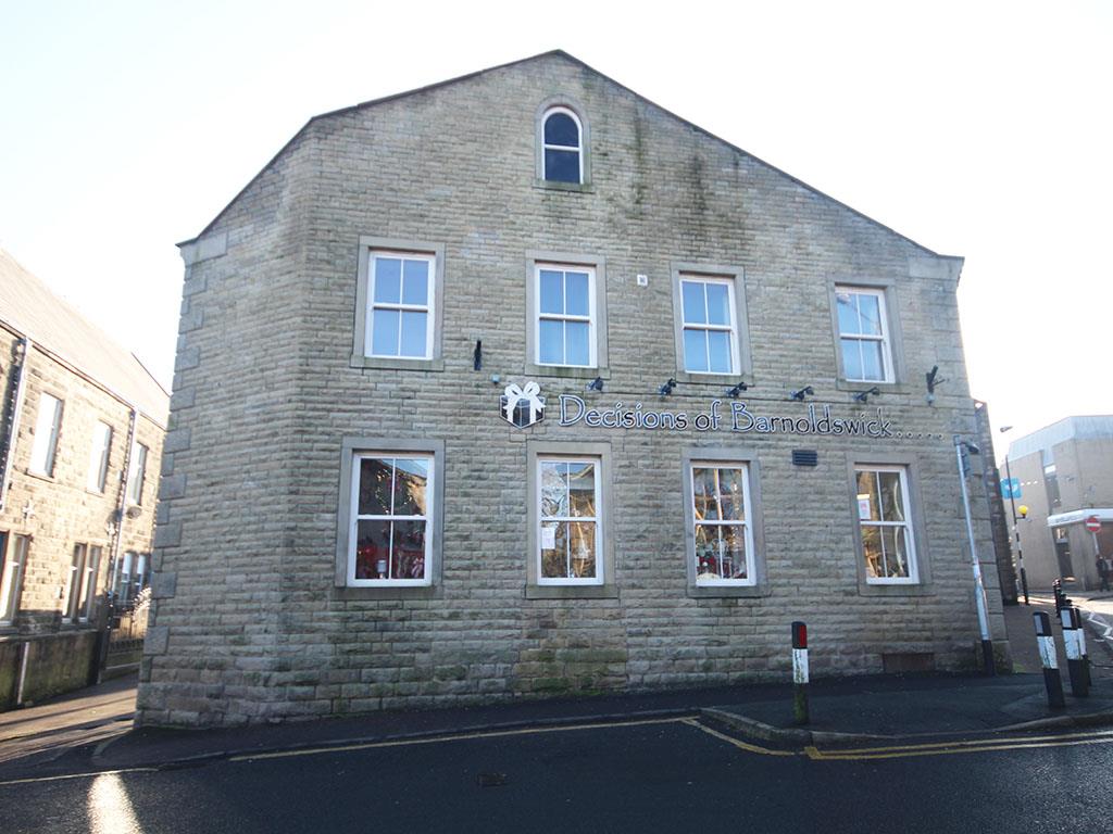 2 bedroom apartment To Let in Barnoldswick - 2016-01-20 11.21.05.jpg